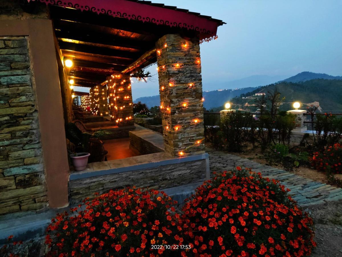 Meraki Huts Pauri Екстериор снимка