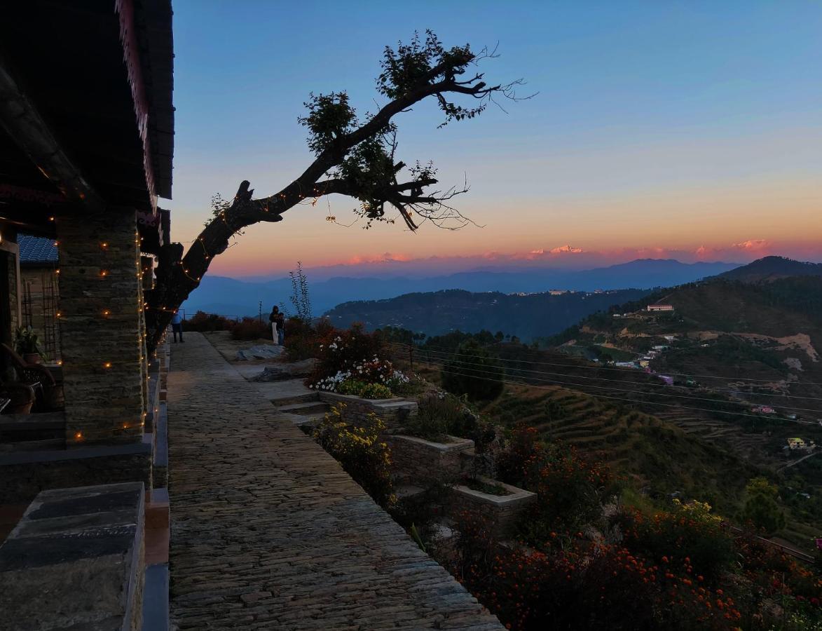 Meraki Huts Pauri Екстериор снимка