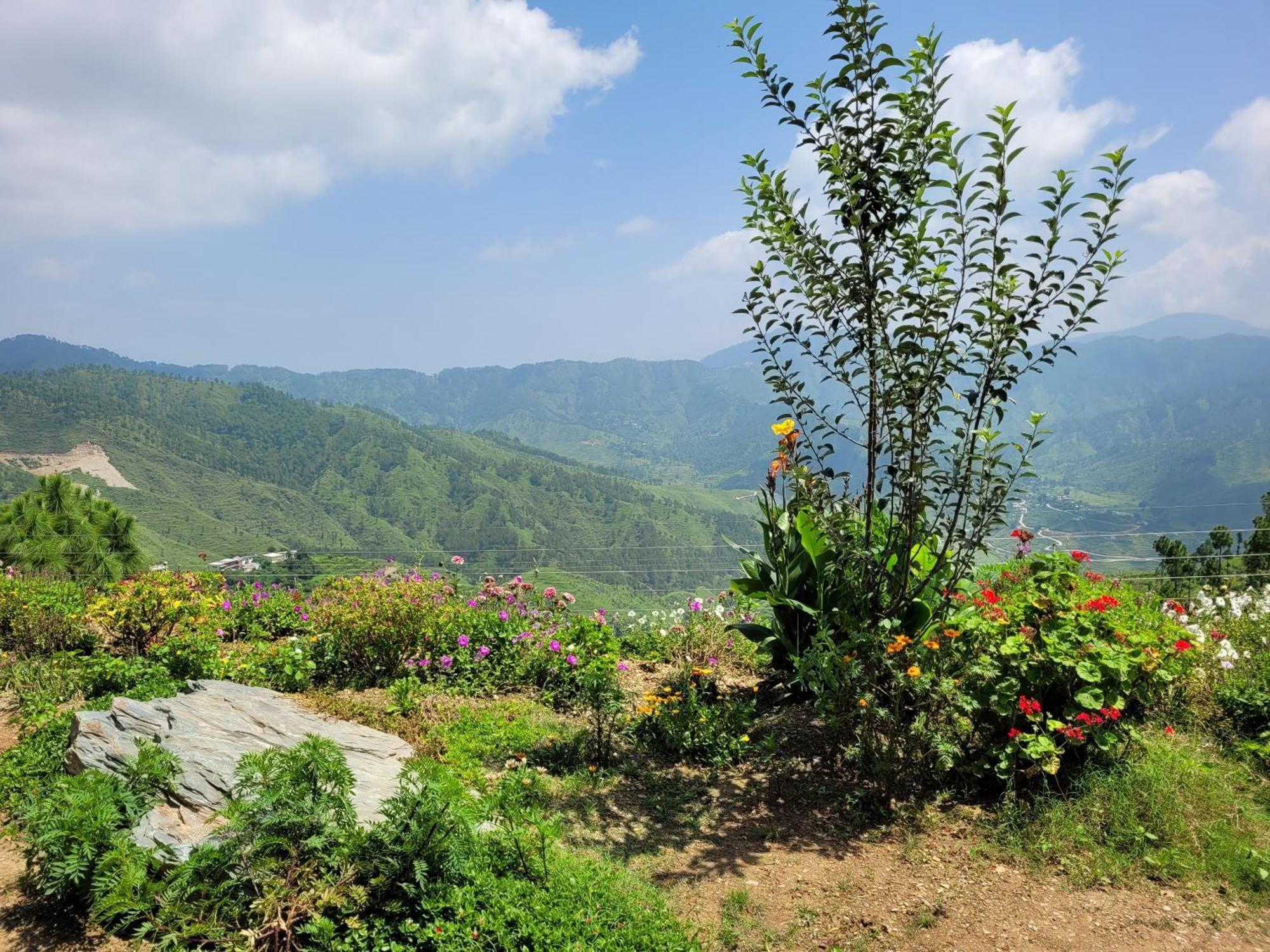 Meraki Huts Pauri Екстериор снимка